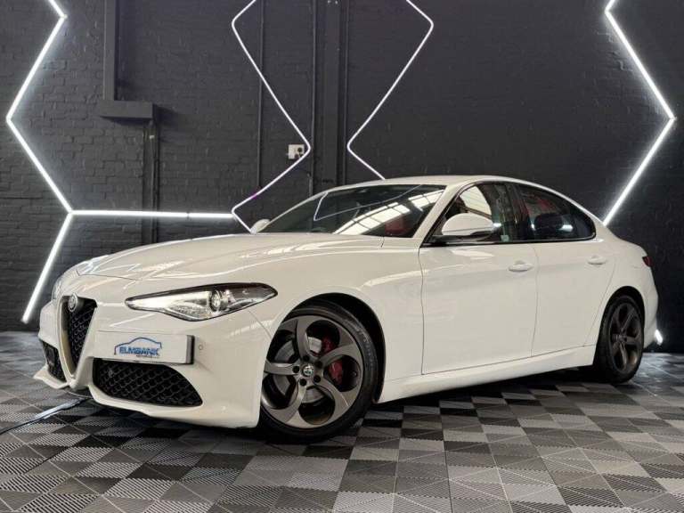 2017 67 ALFA ROMEO GIULIA 2.2 TD SPECIALE SALOON 4DR DIESEL AUTO EURO 6 (S/S) (1