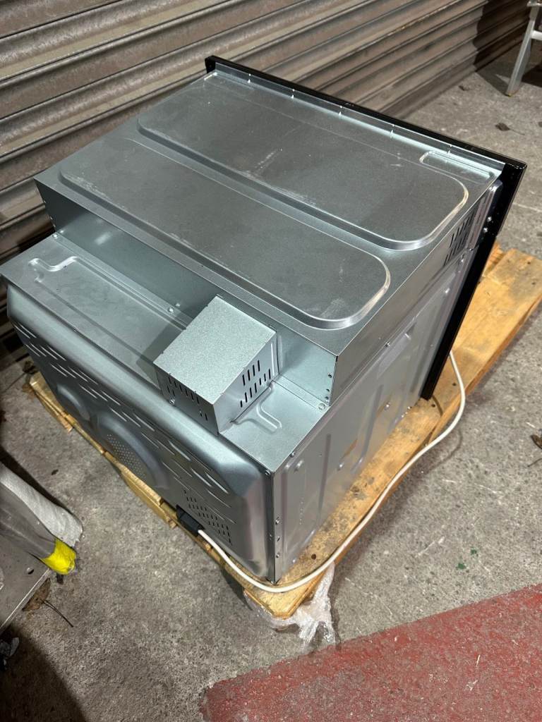 Electric Oven - Almost New