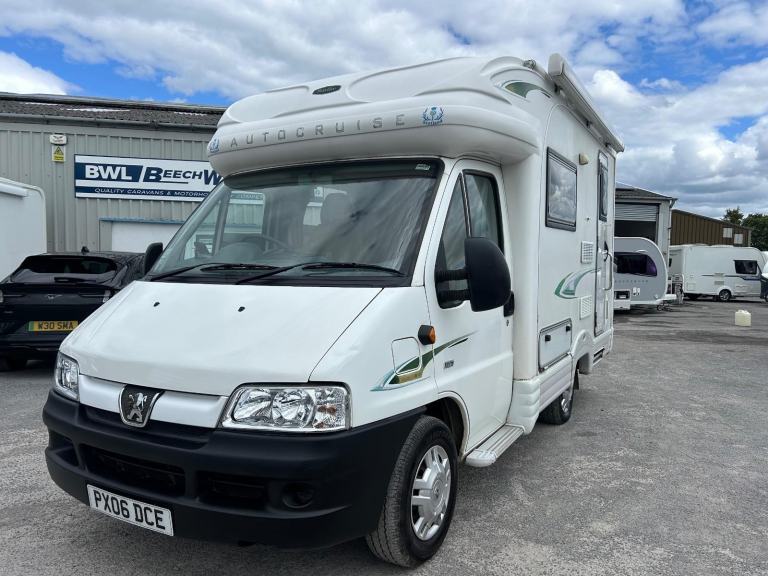 Autocruise Starfire Peugeot Boxer HDI 330 LX SWB C/C DIESEL MANUAL 2006/06