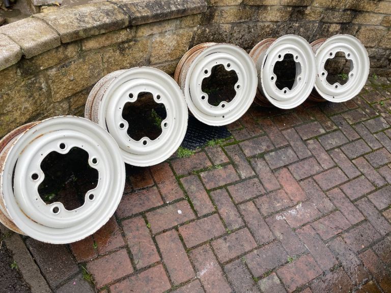 5 x Vw Beetle Bay window Split screen 14 " Steel wheels 5 stud.