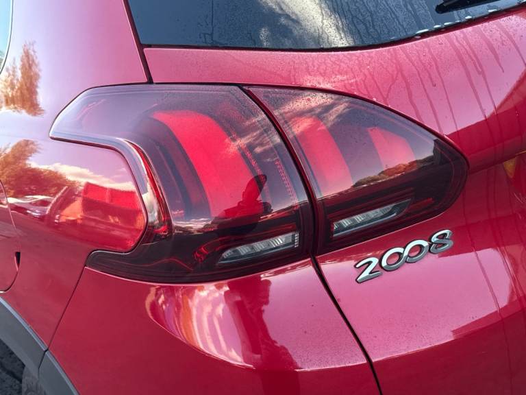 2018 Peugeot 2008 1.2 PureTech Allure 5dr HATCHBACK PETROL Manual