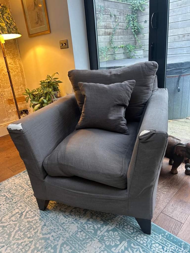 Medium Lombok sofa and armchair 