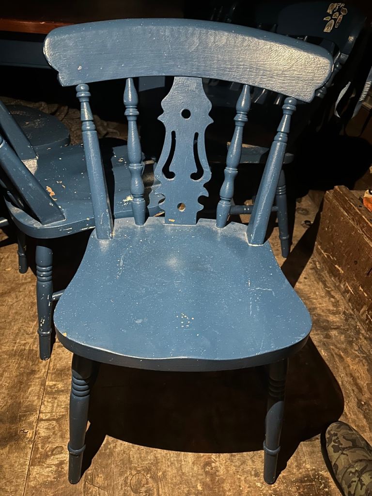 X8 solid wood chairs need sanding can deliver 