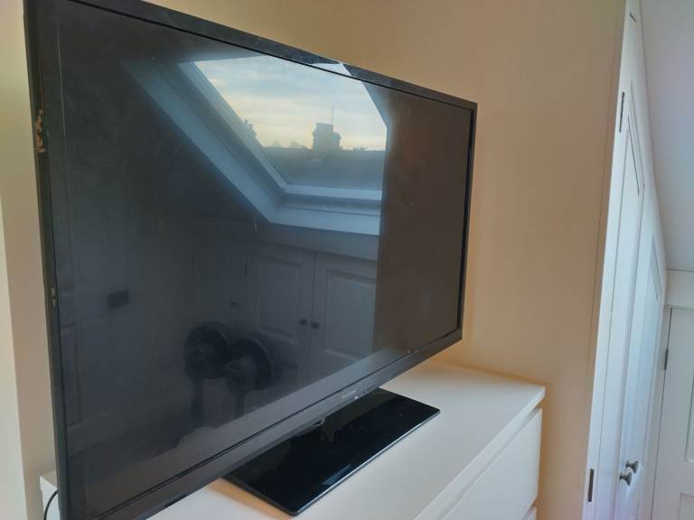 Panasonic 39' TV