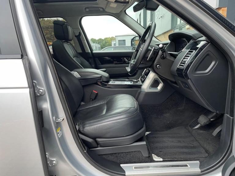 2018 Land Rover Range Rover 4.4 SDV8 Autobiography 4dr Auto ESTATE Diesel Automatic