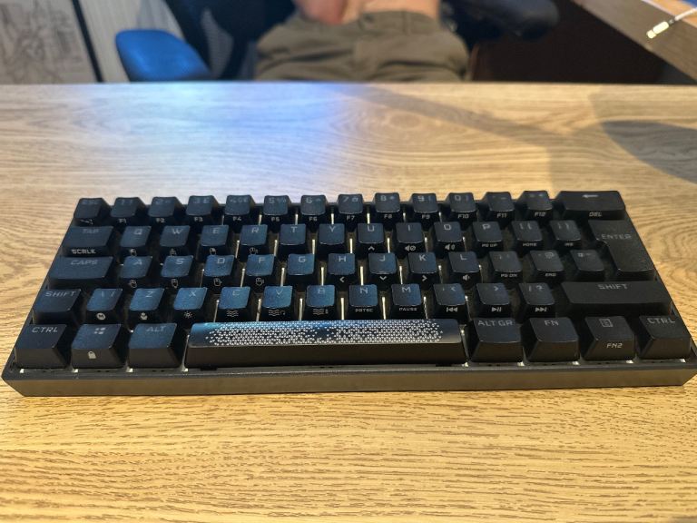 Corsair 60% gaming keyboard cherry mx red switch