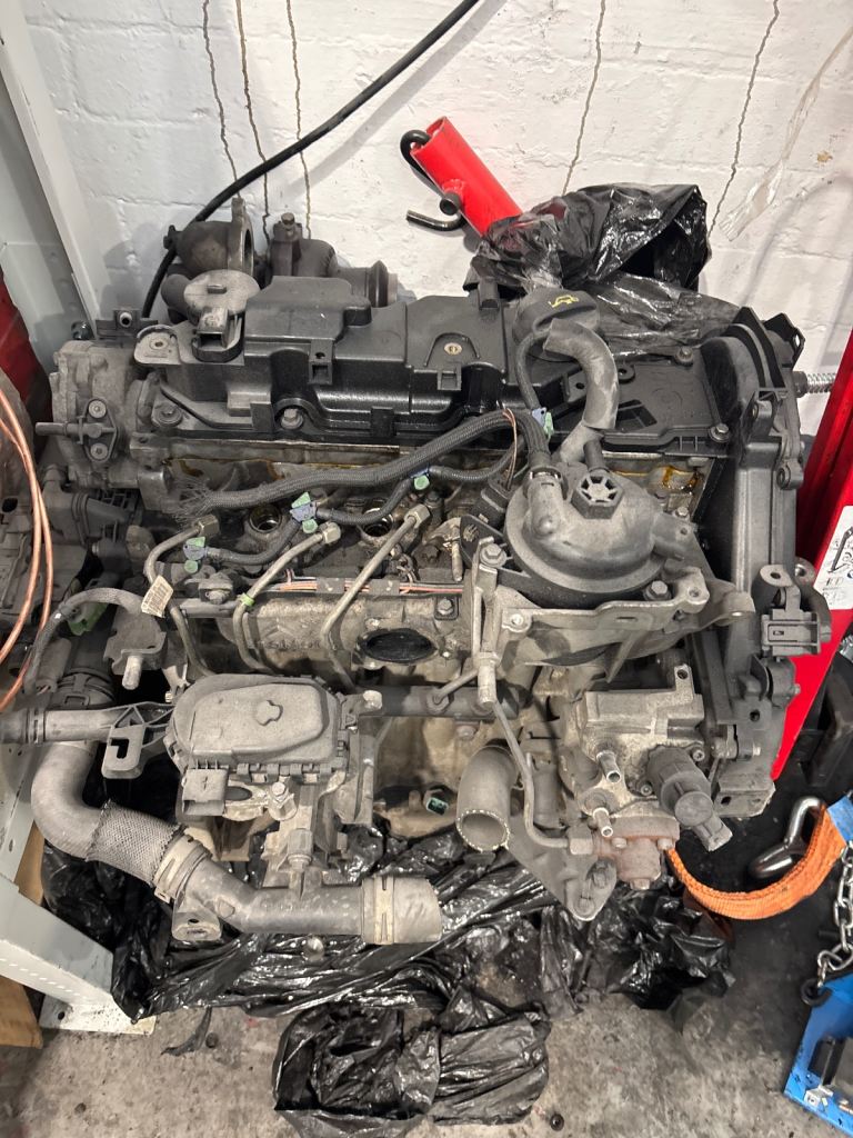 Peugeot partner dv6 bus engine 