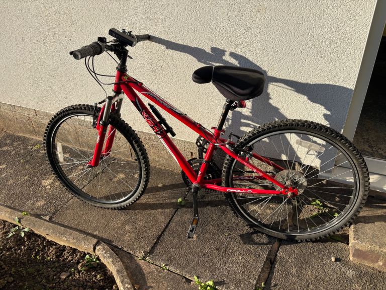 Apollo XC24 Red Kids Mountain Bike Bicycle 24" Wheels