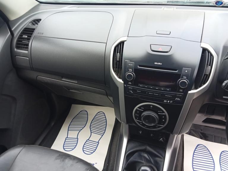 ISUZU D-MAX 2.5 TD Utah Black Manual Diesel 2015