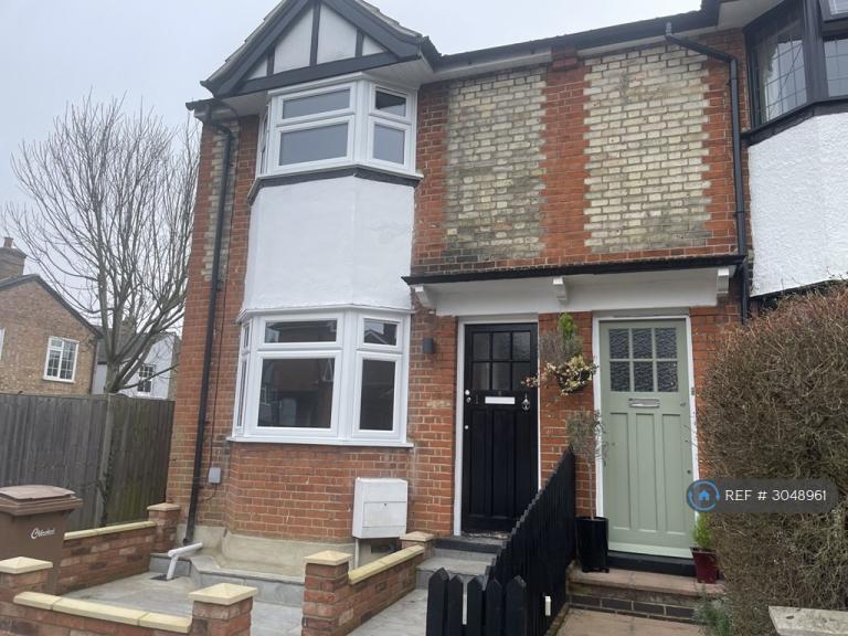 3 bedroom house in Bouverie Road, Chelmsford, CM2 (3 bed) (#3048961)
