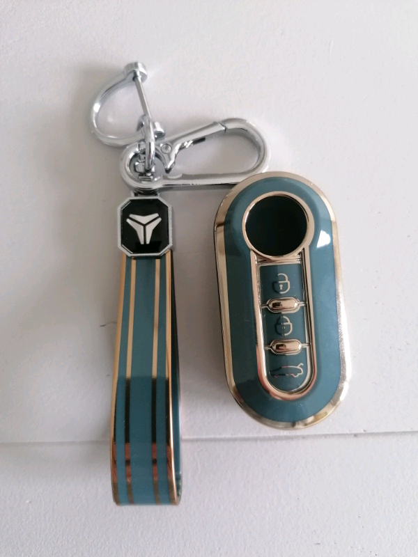 Car key cover and keyring for Fiat 500 key fob