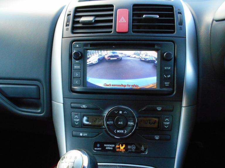 2012 Toyota Auris 1.6 V-Matic TR 5dr HATCHBACK Petrol Manual
