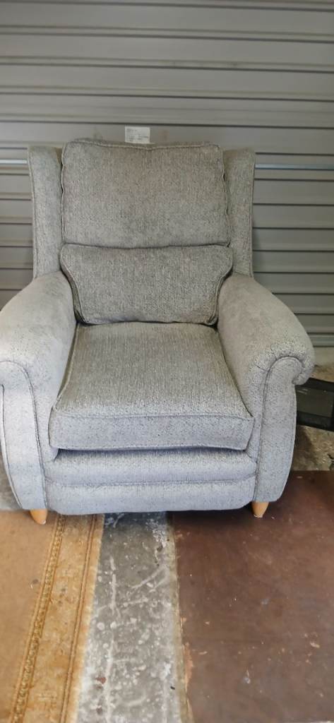 Arm chair 