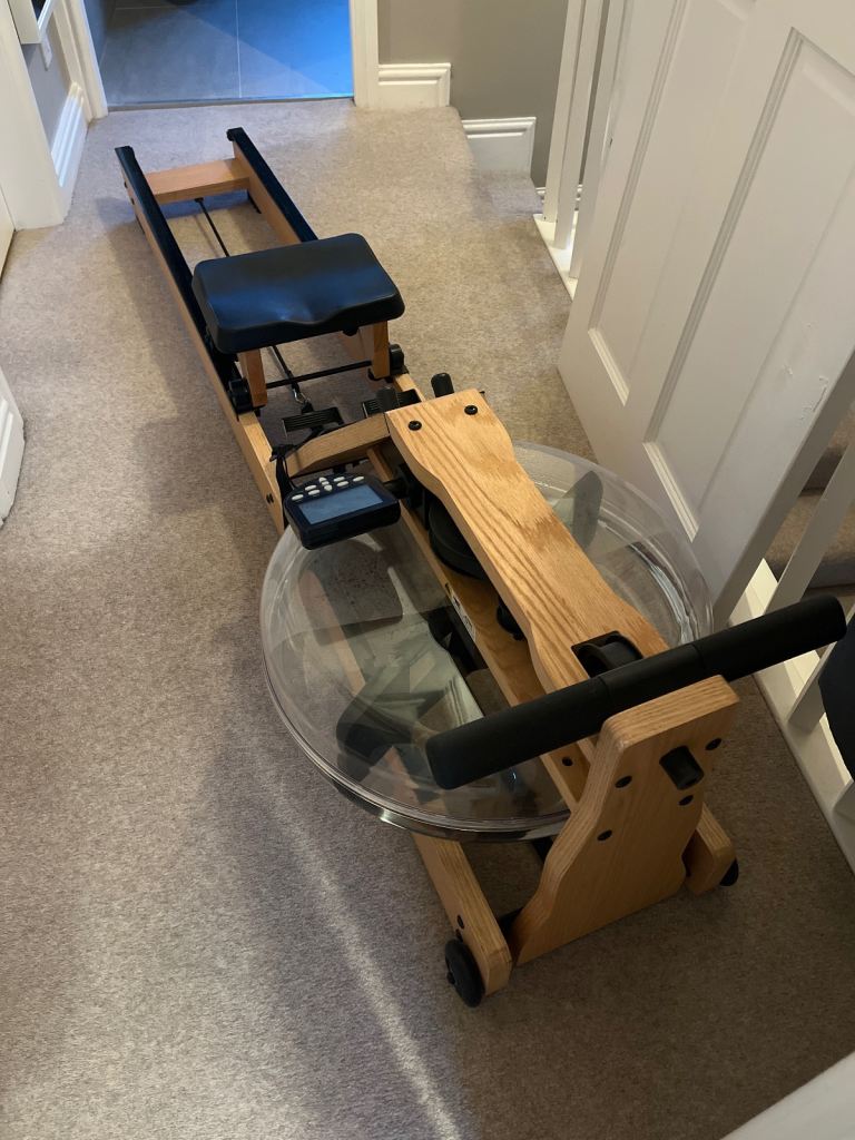Rowing Machine -water resistance 