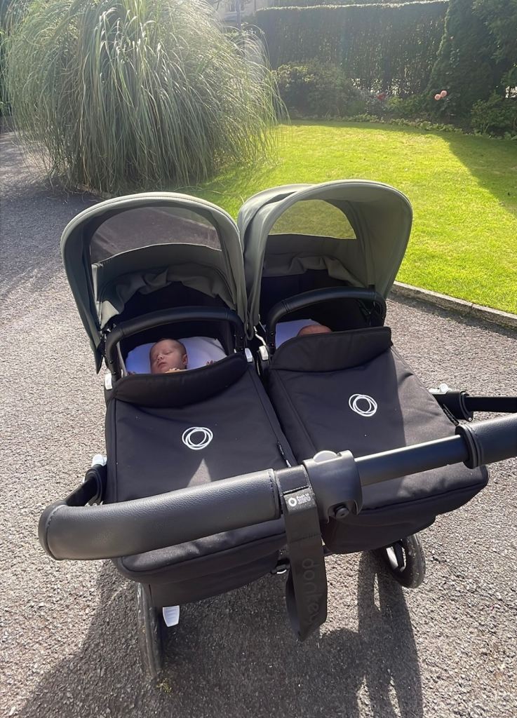 Bugaboo Donkey Double Pram – Great Condition, Khaki & Black