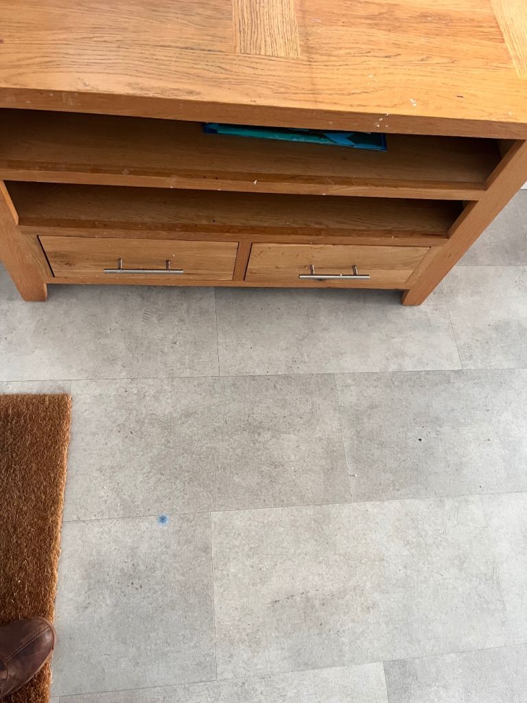 image for Oak tv unit