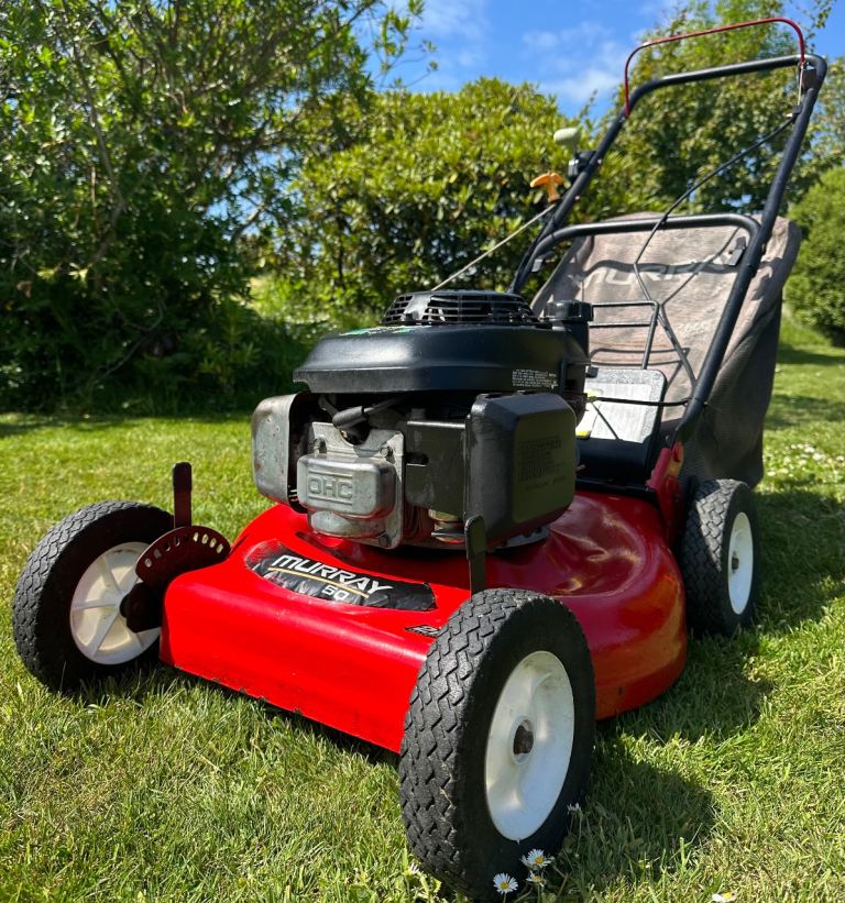 Honda petrol lawnmower 20”cut heavy gauge steel deck solid big mower serviced