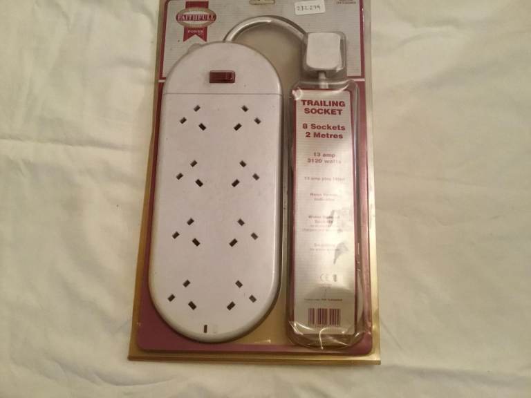 NEW 8 Gang 8 Way Extension Lead Trailing Socket, Faithfull