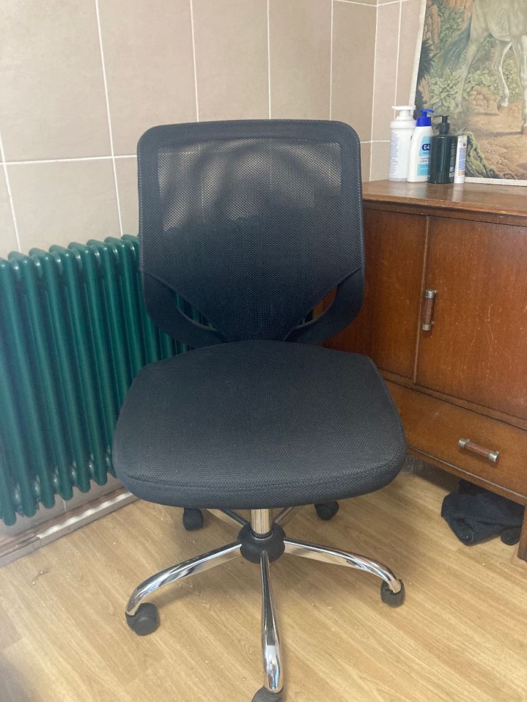 Desk chair