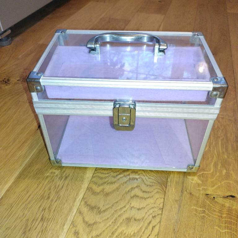 Craft, jewellery or make up box