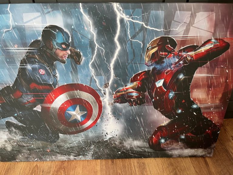 Avengers Captain America Iron Man Canvas Art – Good Condition