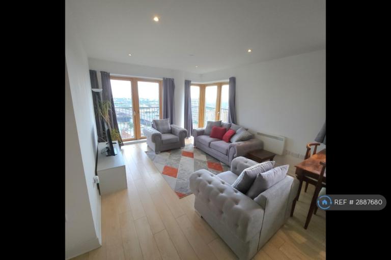 2 bedroom flat in Argyle Street, Glasgow, G2 (2 bed) (#2887680)
