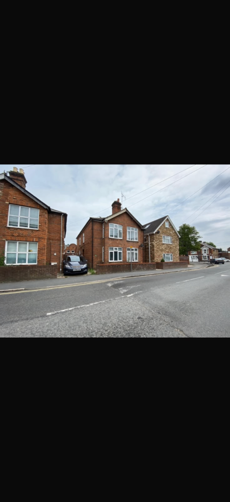 ROOM AVAILABLE HIGH WYCOMBE £550pcm