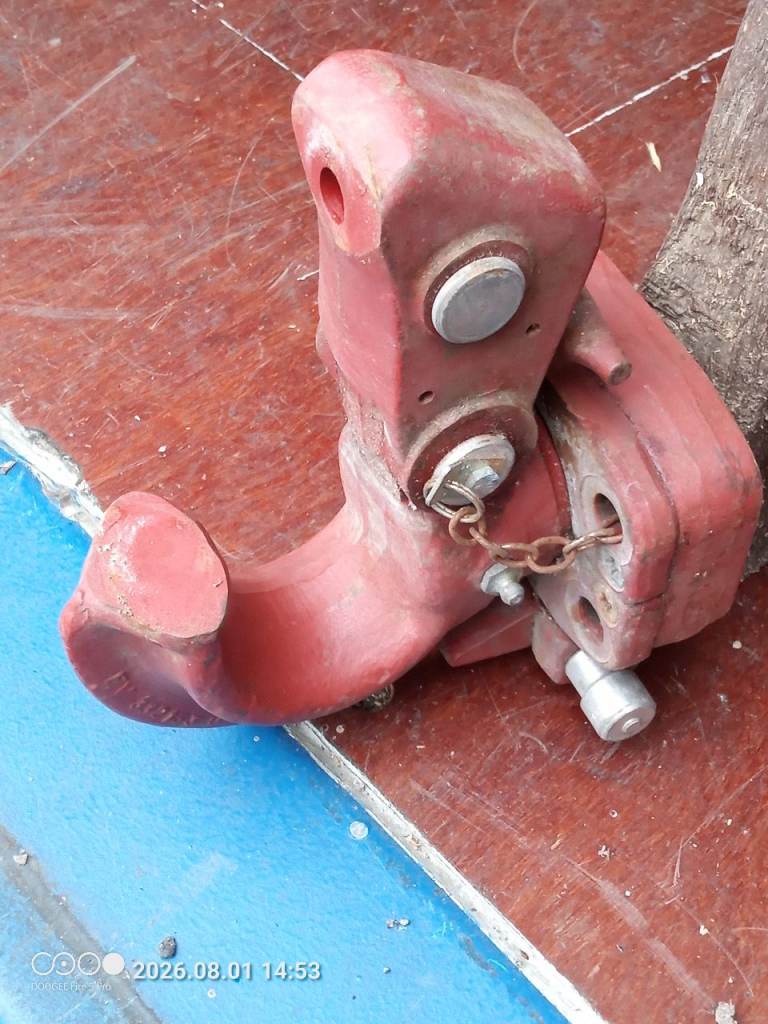 NATO towing hitch