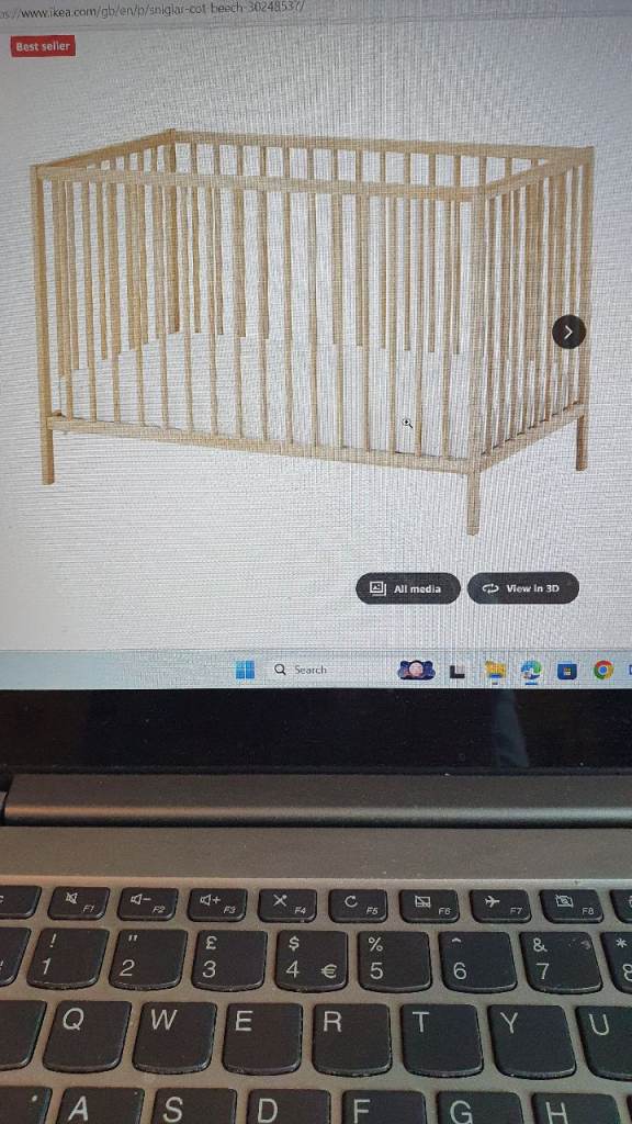 Child's cot