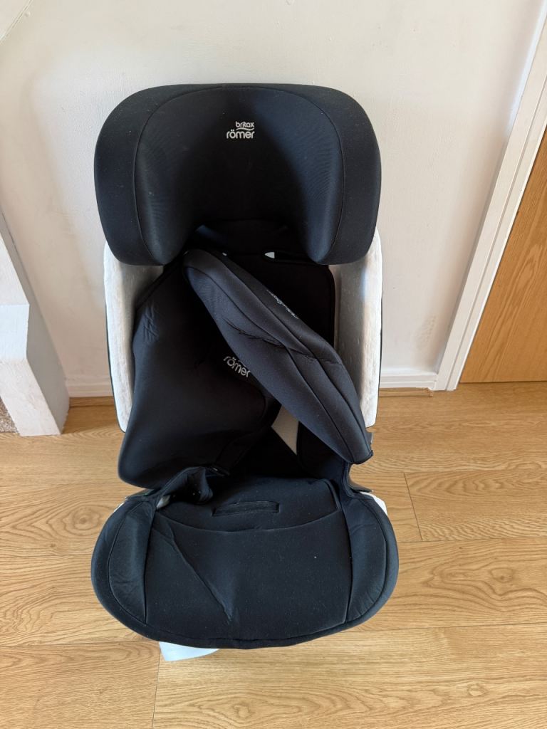 Britax Römer Baby Car Seat - Black, Very Good Condition - BARGAIN PRICE!!