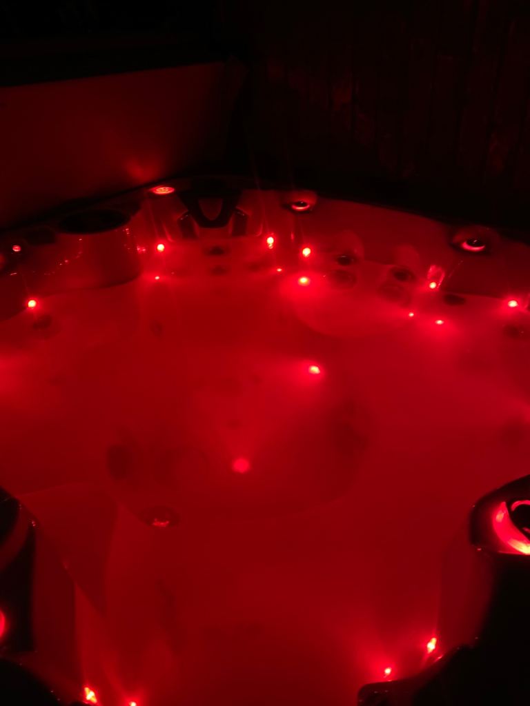 Hot tub 