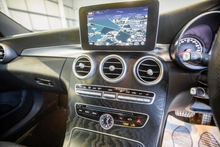 2018 Mercedes-Benz C Class 2.1 C250d AMG Line (Premium Plus) Saloon 4dr Diesel G-Tronic+ Euro 6 (...