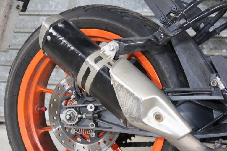 2024 73 KTM DUKE 125 ABS LEARNER LEGAL TRADE SALE 7K WHITE/ORANGE NEW MOT RIDES