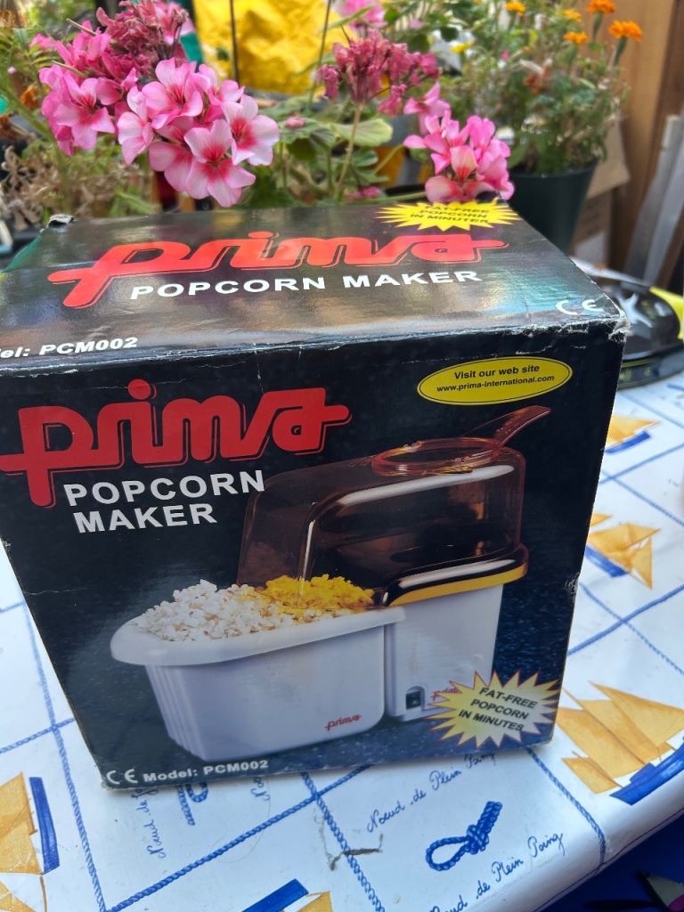 Brand new pop corn maker