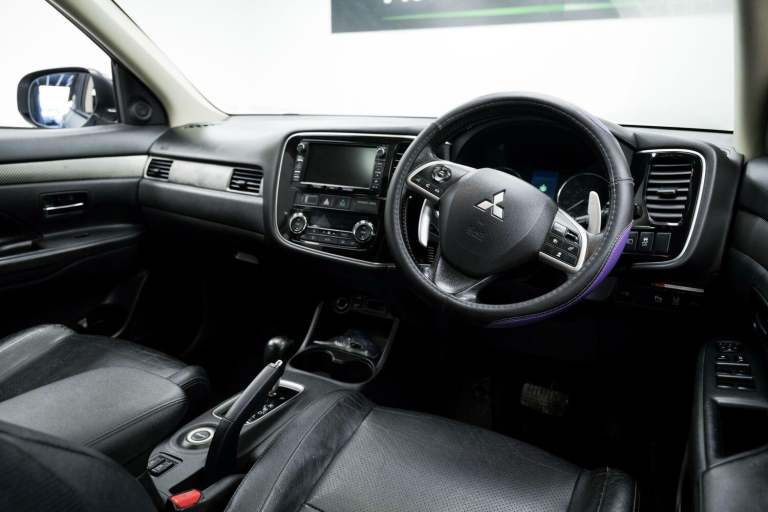 2013 Mitsubishi Outlander 2.2 DI-D GX5 5dr Auto ESTATE DIESEL Automatic