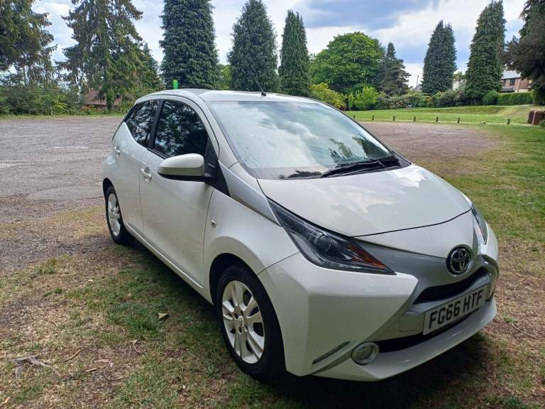 TOYOTA AYGO 1.0 VVT-i x-pure 2016
