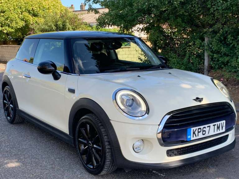 2017 MINI Hatch 1.5 Cooper D Euro 6 (s/s) 3dr HATCHBACK Diesel Manual