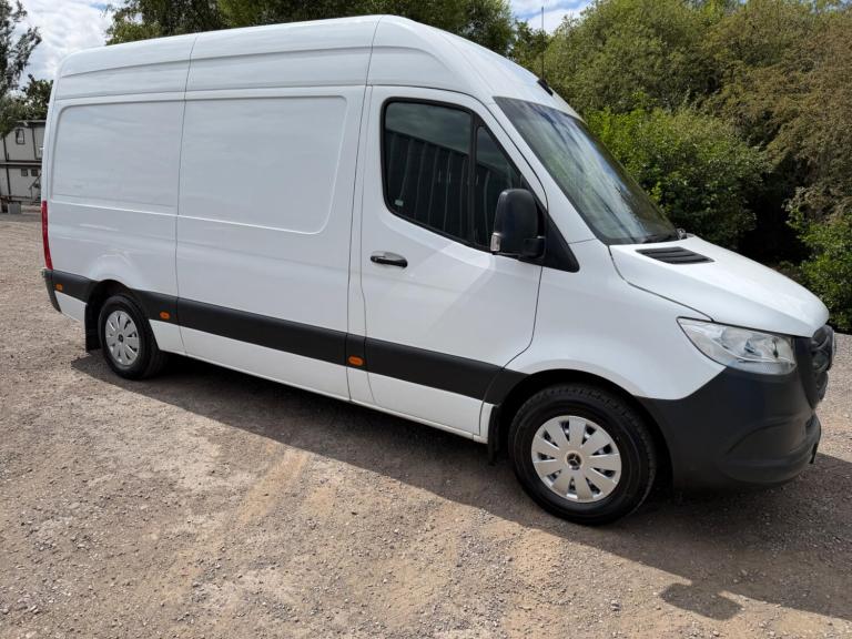 2020 Mercedes-Benz Sprinter 2.0 315 CDI Progressive RWD L2 H2 Euro 6 (s/s) 5dr PANEL VAN Diesel M...