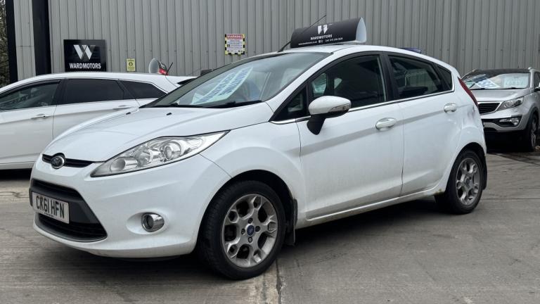 FORD FIESTA 1.3 Zetec White 5drGREATVALUE+BLUETOOTH+WARRANTY 2012