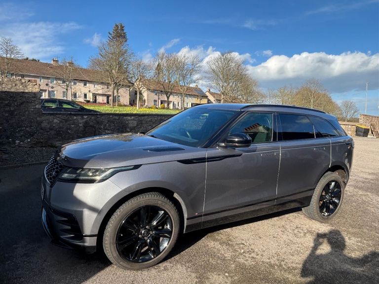 REDUCED: Land Rover Range Rover Velar R-Dynamic (2019)
