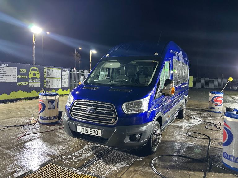 Ford transit 17 seater minibus 2015