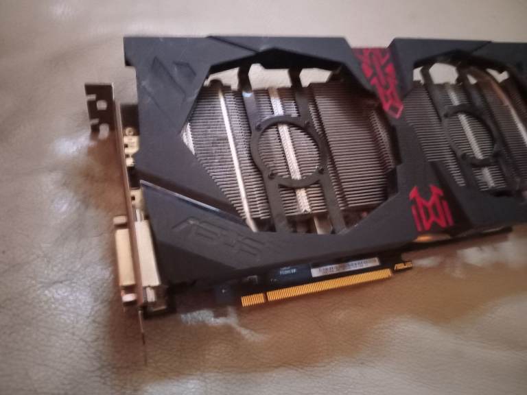 ASUS STRIX R9380 DC2 4GD5 GAMING GRAPHICS CARD 