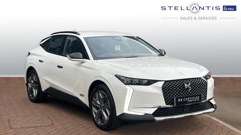 2023 DS Automobiles DS 4 1.6 E-TENSE 12.4kWh Cross Trocadero Hatchback 5dr Petrol Plug-in Hybrid ...