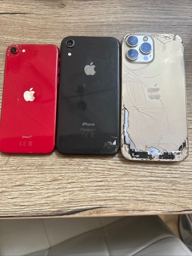 3x Apple iPhones – For Parts/Repair, Screen Damage