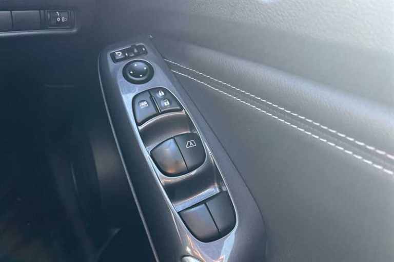 2022 Nissan Juke 1.6 HYBRID TEKNA 5DR AUTO Hatchback Hybrid Automatic