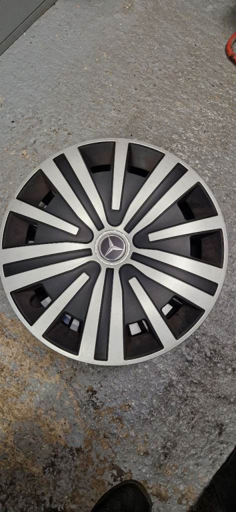 Mercedes 16" wheel trims