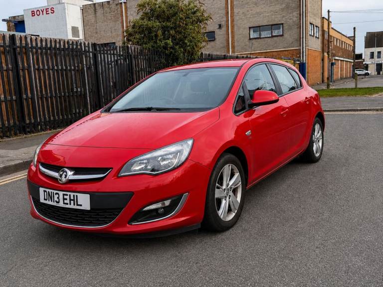 Vauxhall, ASTRA, Hatchback, 2013, Manual, 1956 (cc), 5 doors