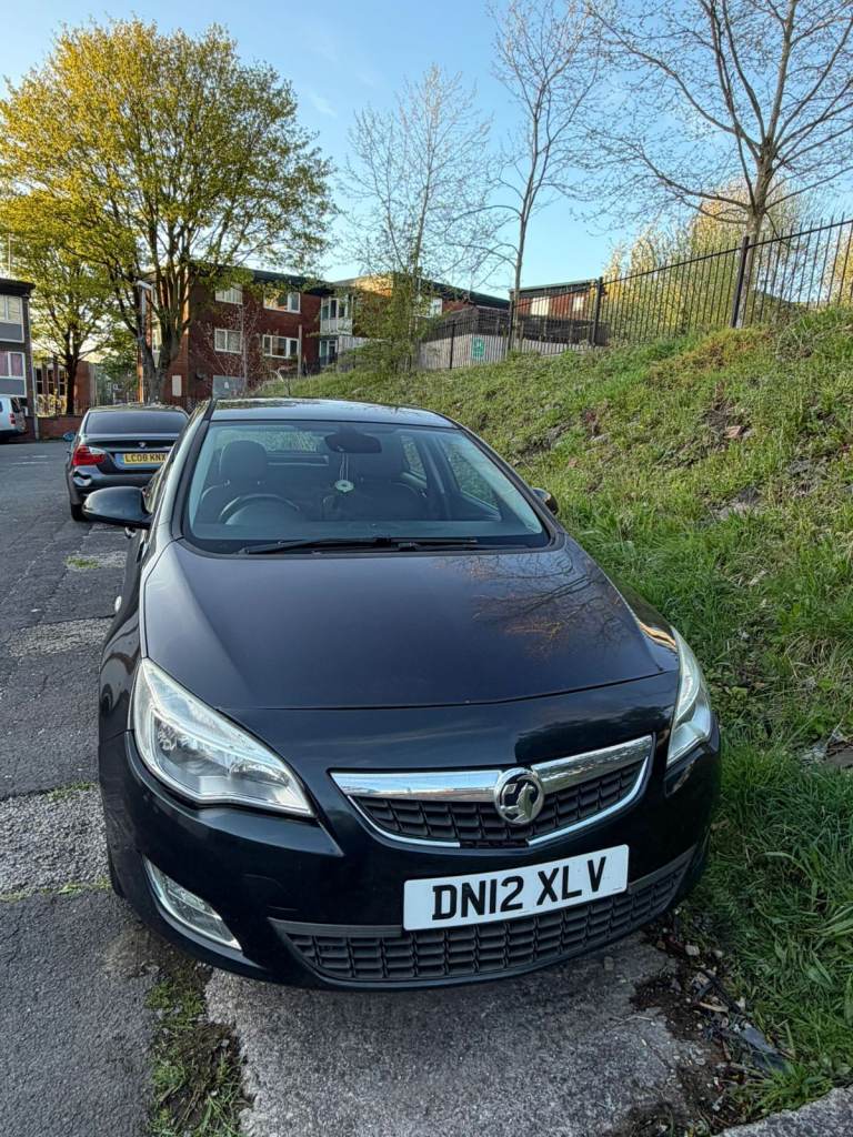 Vauxhall, ASTRA, Hatchback, 2012, Manual, 1598 (cc), 5 doors