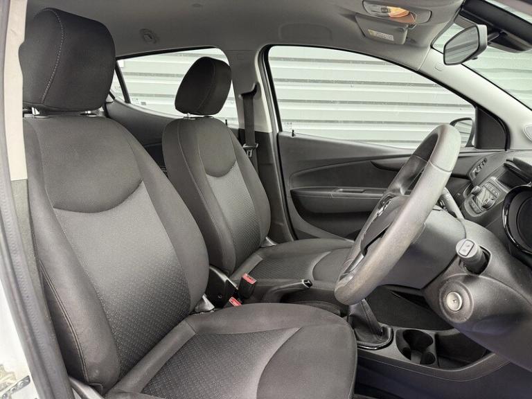 2016 Vauxhall Viva 1.0 SE 5dr [A/C] HATCHBACK PETROL Manual