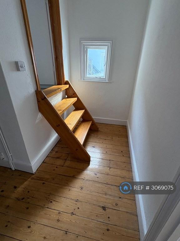 2 bedroom flat in Addison Road, Hove, BN3 (2 bed) (#3069075)